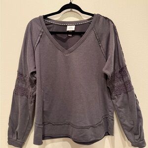 Knox Rose Charcoal V-Neck Sweatshirt
